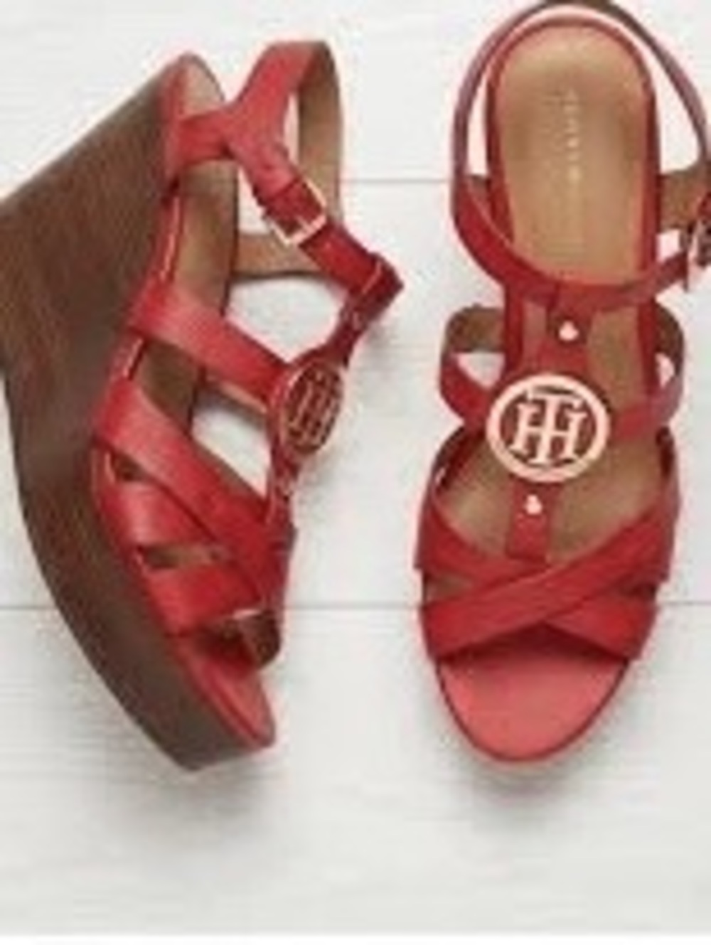 Tommy Hilfiger Red Strappy Wedge Sandals Gold Logo Medallion - Size 8.5